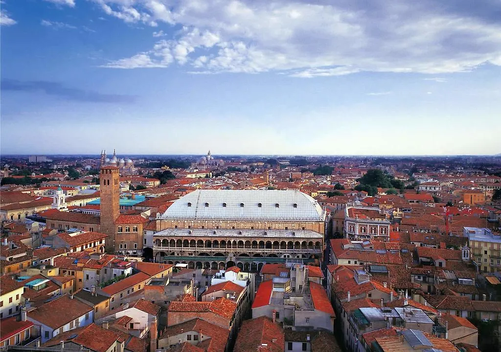 Casa Lucia Valentini Terrani Hotel Padova Italy